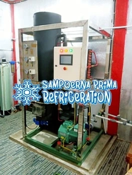 Mesin es tube kapasitas 500 kg produksi Sampoerna Prima Refrigeration