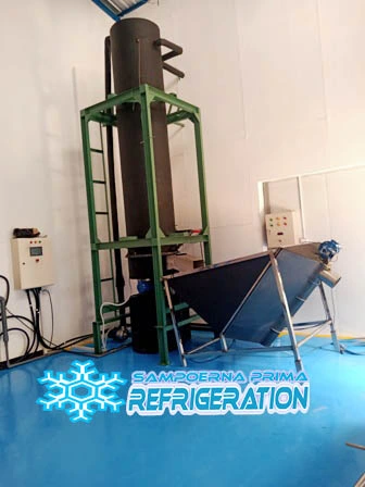 Mesin es tube kapasitas 10 Ton produksi Sampoerna Prima Refrigeration